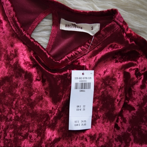 Deep Red Crushed Velvet Top, Size Small. NWT - Picture 5 of 9